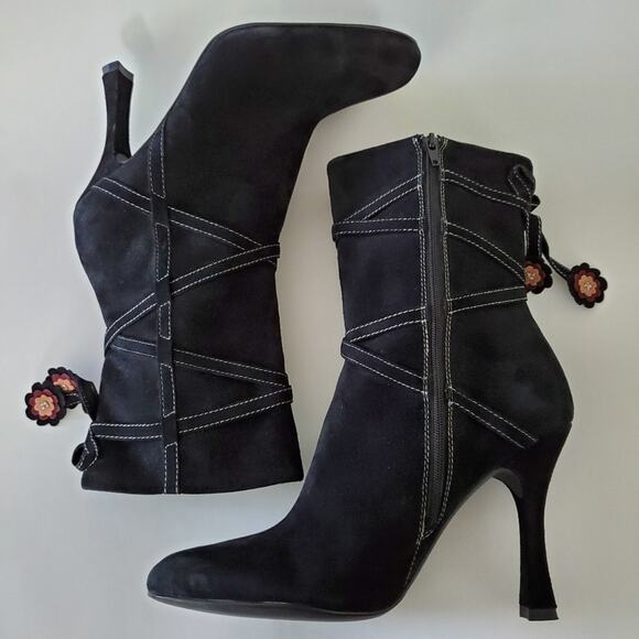 Lisa Vicky Black Suede Delissa Booties - Picture 2 of 9
